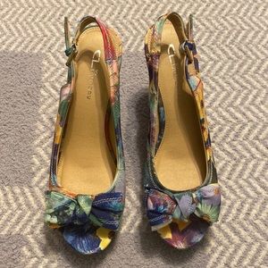 Chinese Laundry 4” flower print wedges